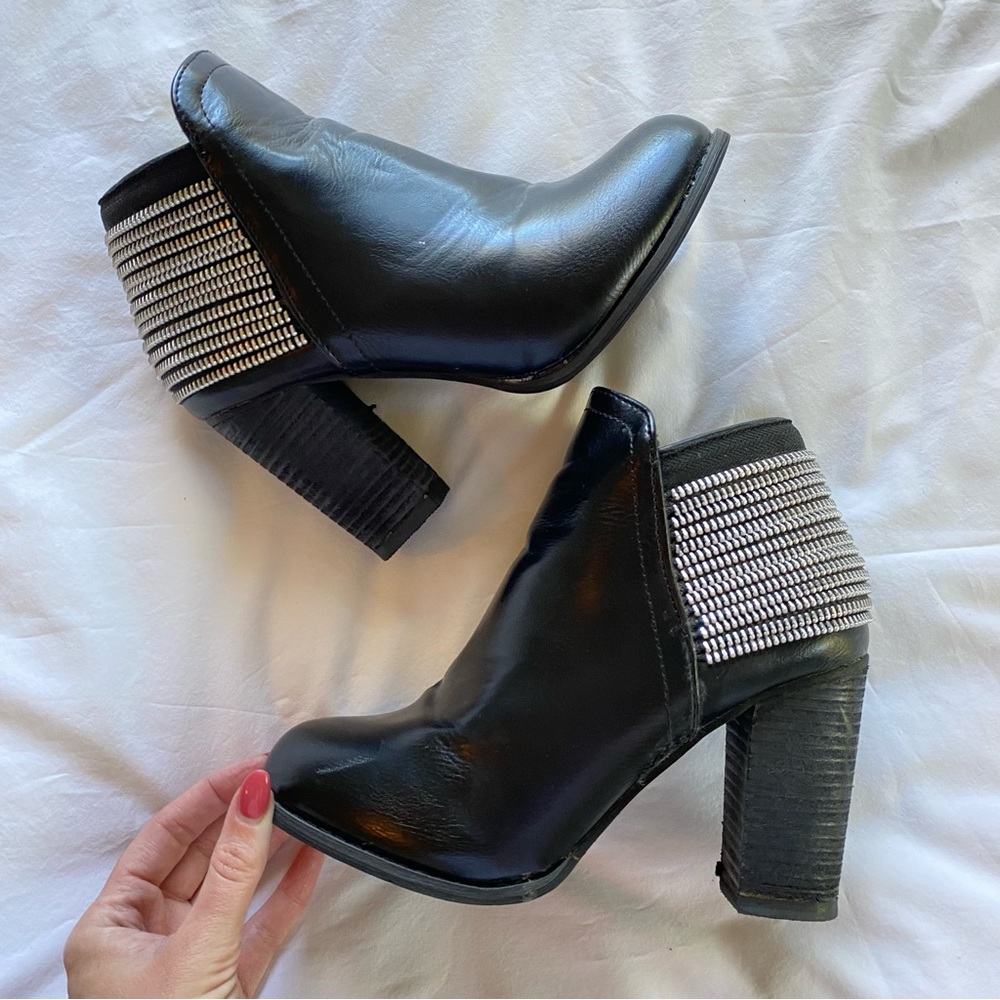 DbDk Fashion Black Heel Ankle Booties Boot Shoes Silver Zippers Detail